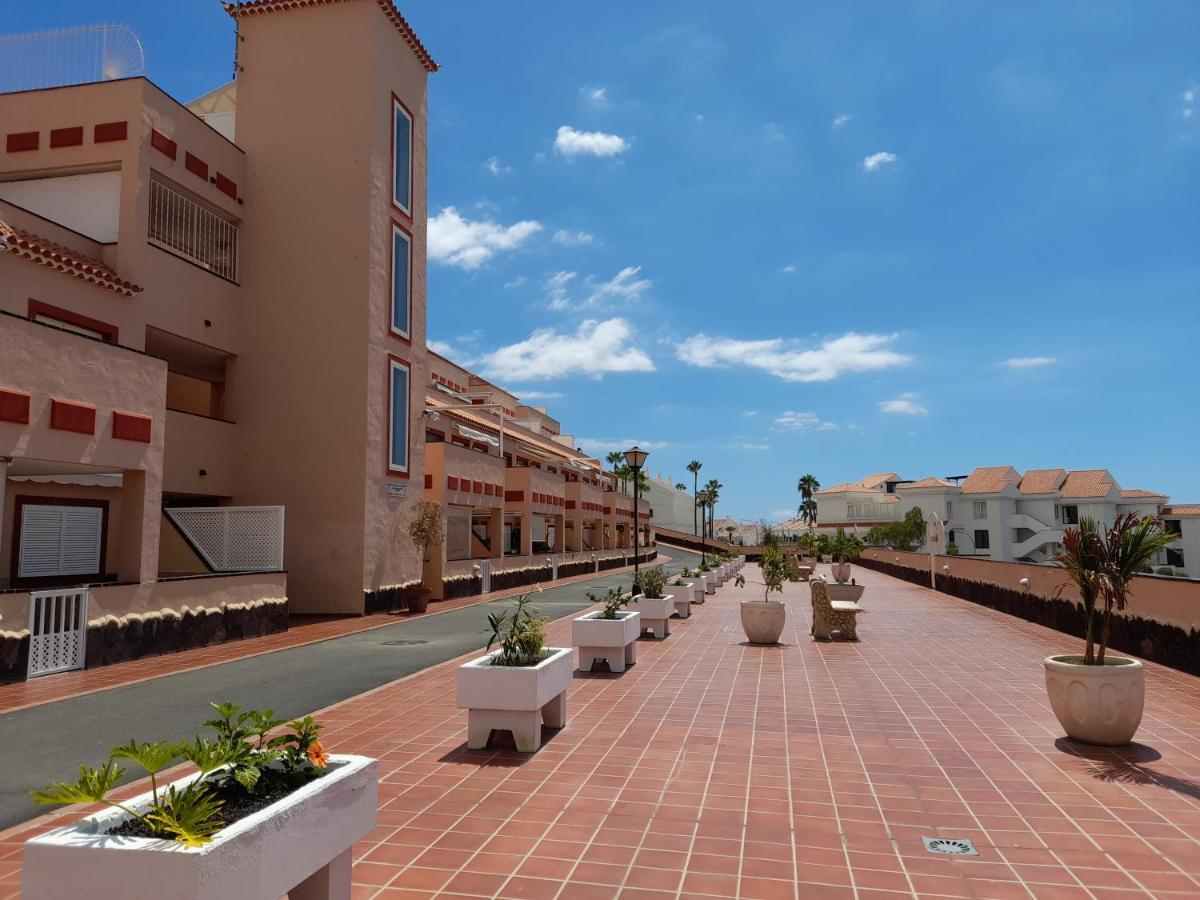 The Heights Deluxe Daire Arona  Dış mekan fotoğraf
